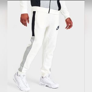 **SOLD** Mens Nike Sportswear Fleece Hybrid Jogger Pants Size Medium